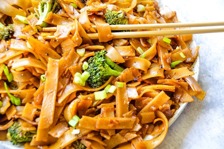 Easy Sweet and Spicy Rice Noodles