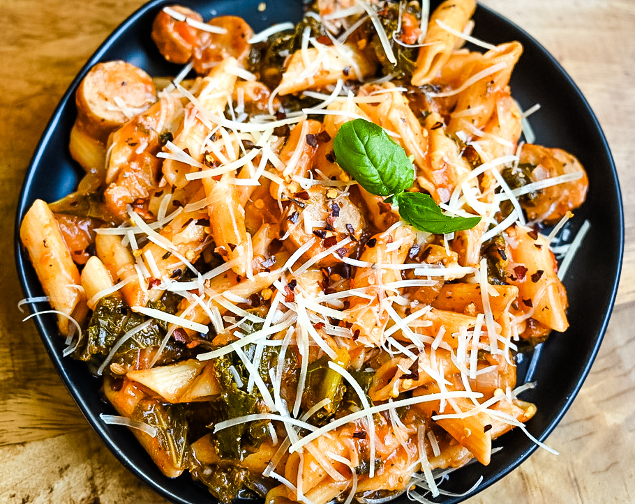 One Pot Chicken Sausage & Kale Pasta » Kay's Clean Eats